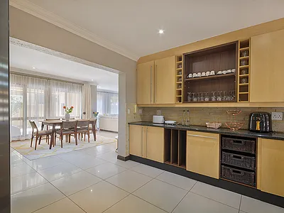 4 Bedroom Townhouse To Rent in Sandton - mjbR.webp