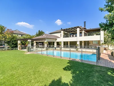 3 Bedroom Apartment For Sale in Sandton - GxmX.webp