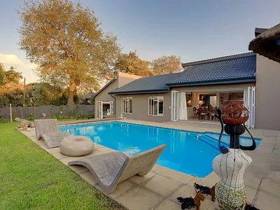 4 Bedroom House For Sale in Sandton - tdw2.webp