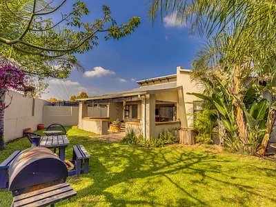 2 Bedroom Townhouse For Sale in Randburg - dQ4E.webp