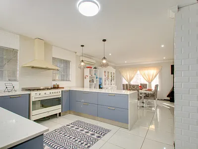 4 Bedroom Townhouse For Sale in Sandton - tg9I.webp