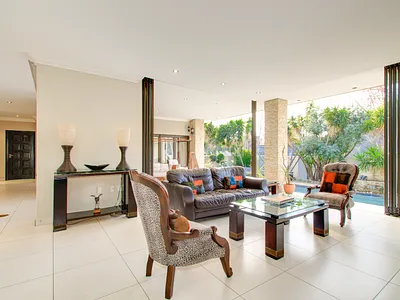 4 Bedroom House To Rent in Sandton - yfmC.webp