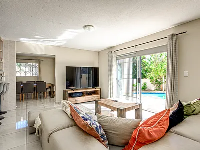 3 Bedroom Townhouse For Sale in Midrand - lPdL.webp
