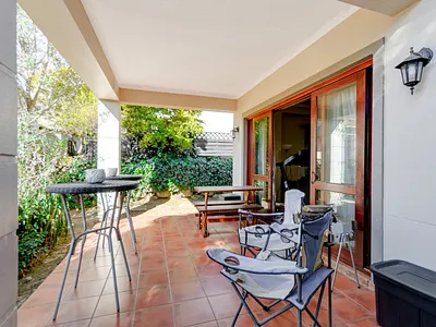 2 Bedroom Townhouse For Sale in Sandton - jXOM.webp