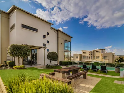 2 Bedroom Apartment For Sale in Sandton - pXJP.webp