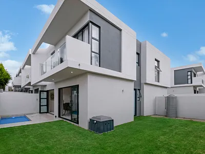 3 Bedroom Townhouse To Rent in Sandton - aLq0.webp