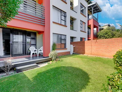 2 Bedroom Apartment For Sale in Sandton - img