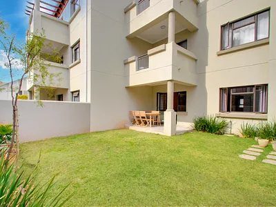 2 Bedroom Apartment For Sale in Sandton - img