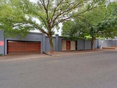 4 Bedroom House To Rent in Randburg - img