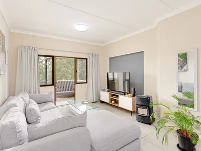 2 Bedroom Apartment For Sale in Sandton - uktN.webp
