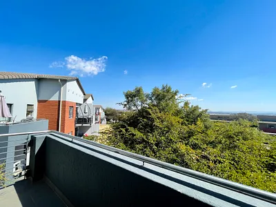 2 Bedroom Apartment To Rent in Randburg - sj0U.webp