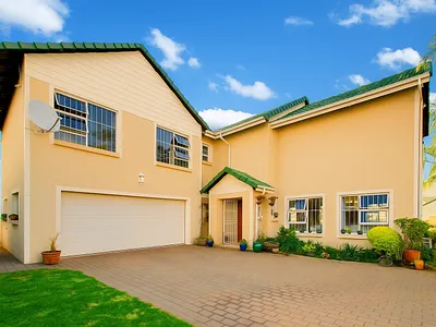 4 Bedroom House For Sale in Sandton - lhtd.webp