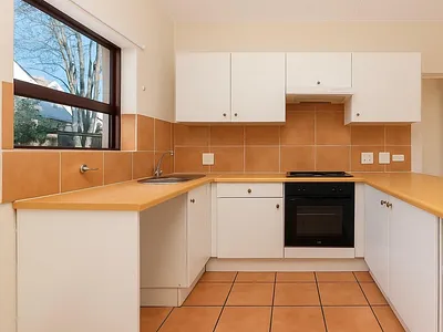 1 Bedroom Apartment To Rent in Sandton - ptsy.webp