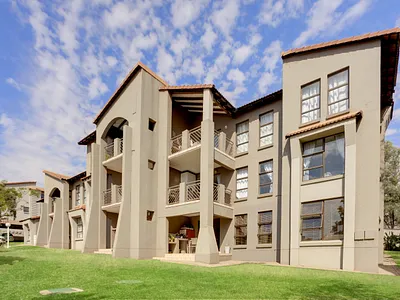 3 Bedroom Apartment For Sale in Sandton - txAI.webp