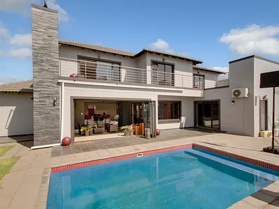 5 Bedroom House To Rent in Sandton - Bfsl.webp