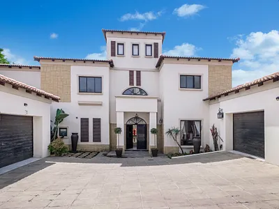 4 Bedroom House To Rent in Sandton - GLdI.webp