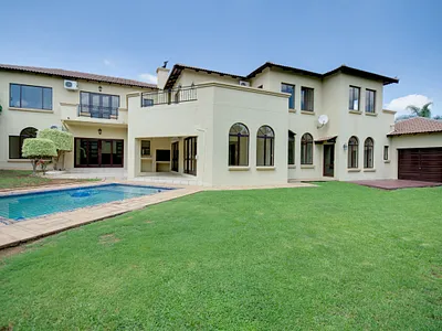 5 Bedroom House To Rent in Sandton - ycn2.webp