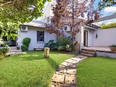 3 Bedroom House For Sale in Sandton - XF0C.webp