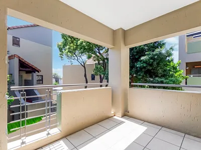 1 Bedroom Apartment To Rent in Sandton - img