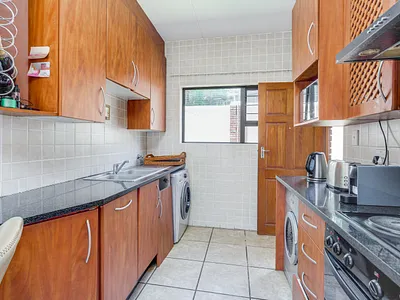 2 Bedroom Apartment For Sale in Sandton - sGpc.webp