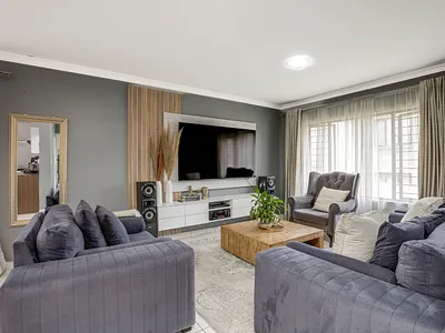 3 Bedroom House For Sale in Sandton - izpJ.webp