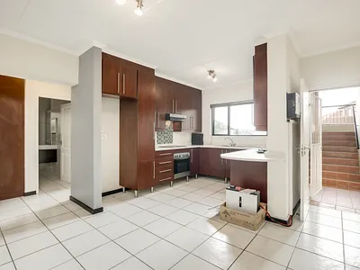 2 Bedroom Apartment For Sale in Sandton - KF1N.webp