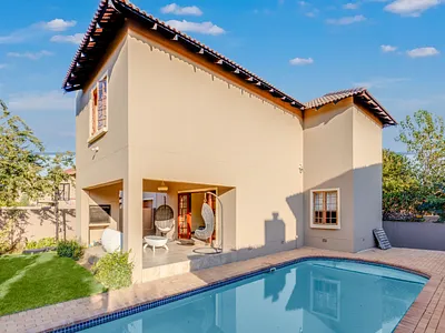 3 Bedroom Townhouse For Sale in Sandton - usFs.webp