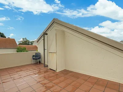 1 Bedroom Apartment For Sale in Sandton - img