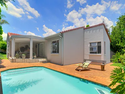 3 Bedroom House For Sale in Sandton - rF2e.webp