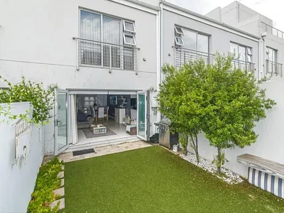 2 Bedroom Townhouse To Rent in Sandton - img