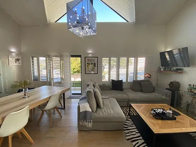 2 Bedroom Apartment For Sale in Cape Town - sjhH.webp