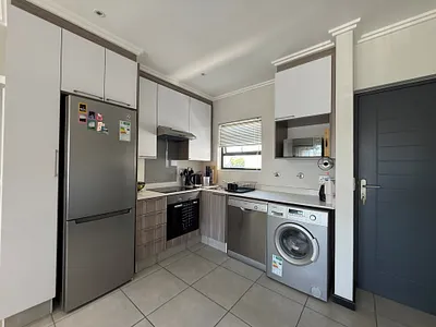 1 Bedroom Apartment To Rent in Sandton - 8flt.webp