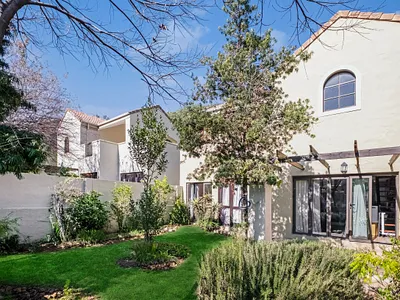 2 Bedroom Townhouse To Rent in Sandton - MKwQ.webp