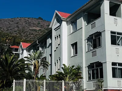 0.5 Bedroom Apartment For Sale in Cape Town - jlxz.webp