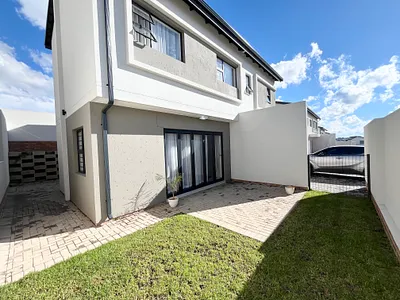 3 Bedroom Townhouse To Rent in Randburg - img