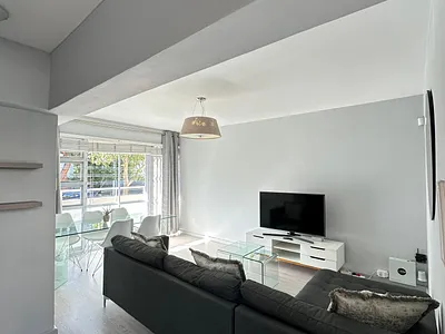 2 Bedroom Apartment To Rent in Cape Town - g8o2.webp