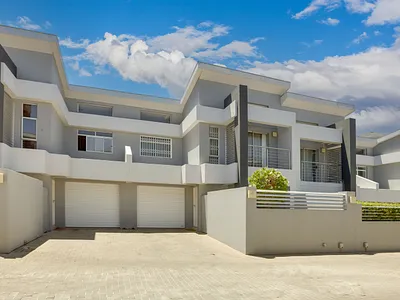 2 Bedroom Townhouse For Sale in Sandton - img
