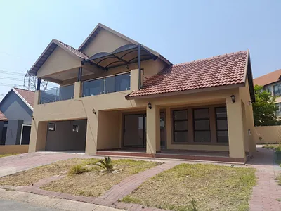 5 Bedroom House For Sale in Centurion - olOx.webp
