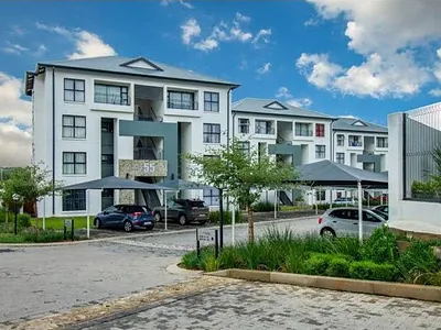 3 Bedroom Apartment To Rent in Edenvale - img
