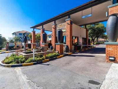 2 Bedroom Apartment To Rent in Edenvale - QW3n.webp