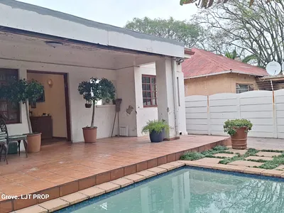3 Bedroom House For Sale in Johannesburg - FS43.webp