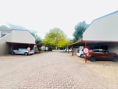 2 Bedroom Apartment For Sale in Sandton - img