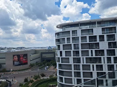 2 Bedroom Apartment For Sale in Midrand - fLA1.webp