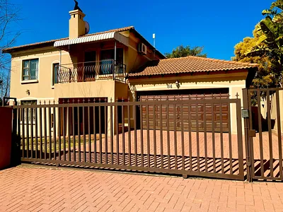 3 Bedroom House For Sale in Sandton - IFQL.webp