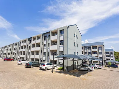 1 Bedroom Apartment For Sale in Midrand - a5lT.webp