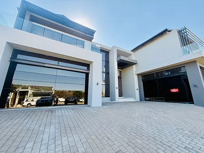 4 Bedroom House For Sale in Waterfall Country Estate, Midrand - GWdn.webp