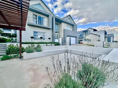 4 Bedroom House To Rent in Midrand - PaeK.webp