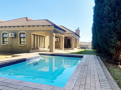 4 Bedroom House For Sale in Centurion - GBol.webp