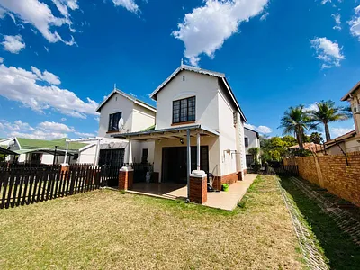 2 Bedroom Townhouse For Sale in Pretoria - gx5D.webp