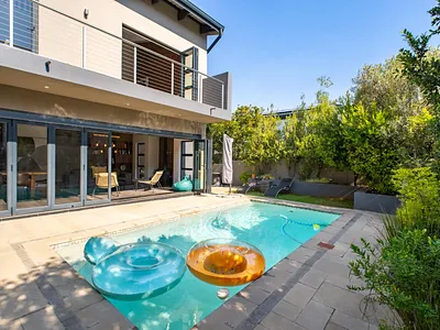 4 Bedroom House For Sale in Midrand - UA4p.webp